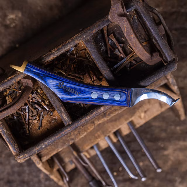 Hovkniv Curved Blade